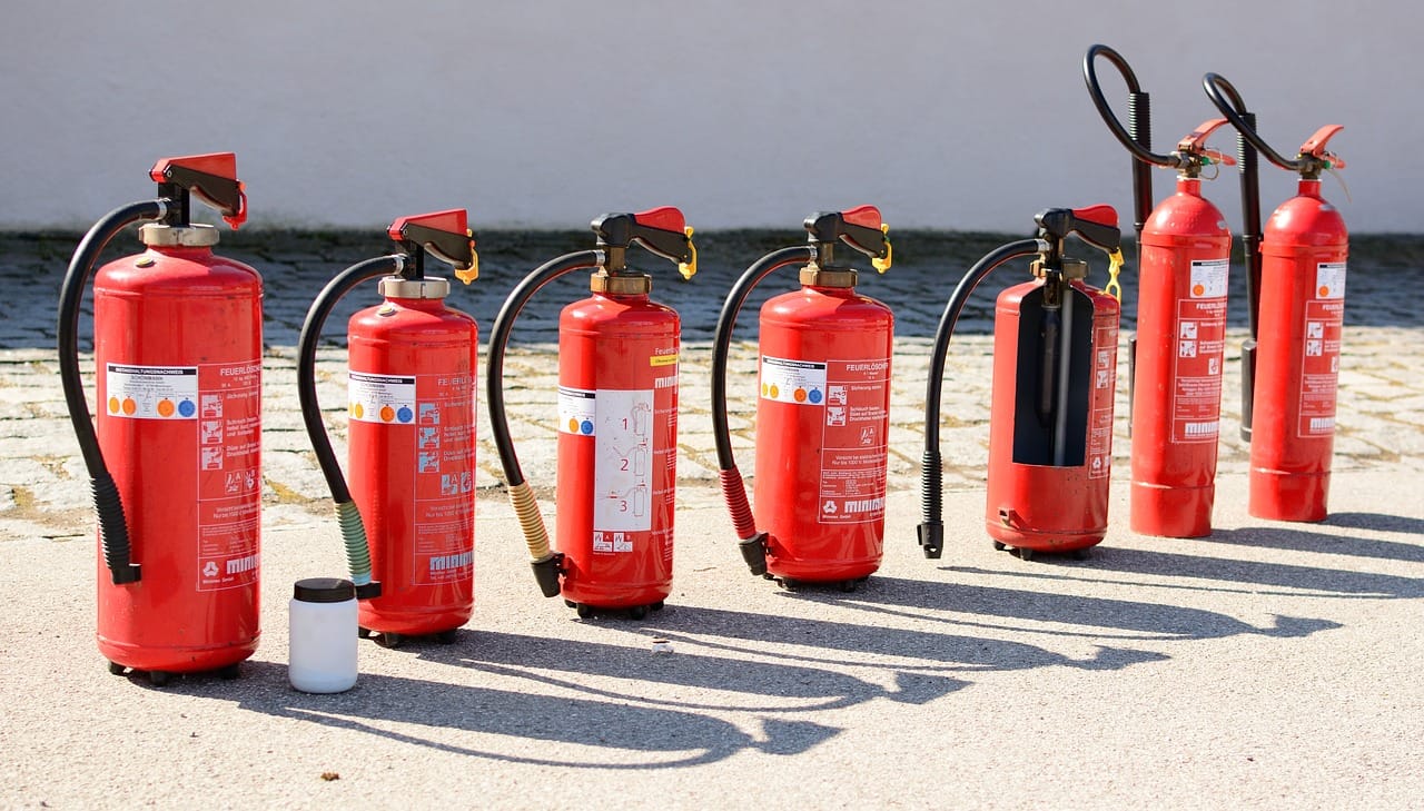 fire extinguisher, fire, fire extinguishing طفاية حريق بودرة